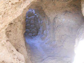 Cusco Sacsayhuam�n, noch mehr R�tsel: Tunnel 01