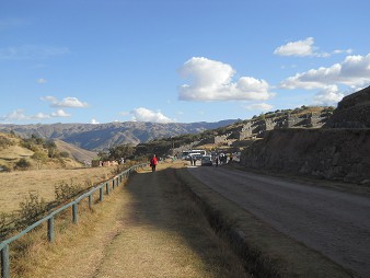 Cusco Sacsayhuam�n, die Strasse zum grossen Parkplatz