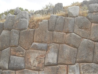 Cusco Sacsayhuam�n, Mauern am Ausgangsbereich, Nahaufnahme 02