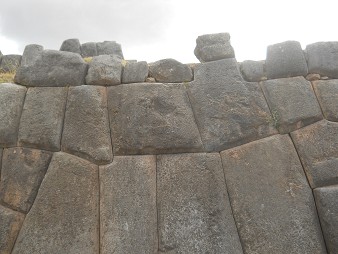 Cusco Sacsayhuam�n, Mauern am Ausgangsbereich, f�cherartige Steine, Nahaufnahme 08