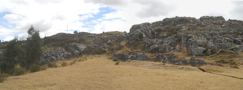 Cusco Sacsayhuam�n 14: Zone X (Laq'o, Laco, Mondtempel), der letzte Aufstieg, Panorama 02