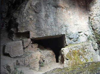 Cusco Sacsayhuam�n, Zone X (Laq'o, Laco, Mondtempel), gigantischer, umgest�rzter Thron 12