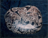 Stein mit verschiedenen Dinosauriern 02