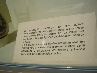 In the
                            showcase is another text about Nazca
                            ceramics