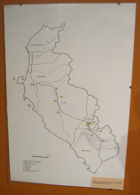 Karte mit der Angabe von Geoglyphen in
                            der gesamten Provinz Ica