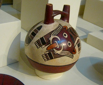 Keramikflasche der Nasca-Kultur mit
                              einer Raubkatze, Nahaufnahme 01