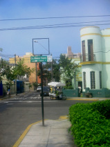 Miraflores: Gem�sestand an der Kreuzung
                          Porta / Manco Capac