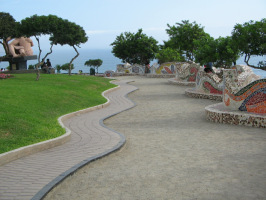 Miraflores, Park der Verliebten,
                          Wellentrottoir