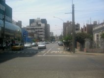 Miraflores, Avenida Berlin, umbral de
                        tr�fico para el aquietamiento del tr�fico