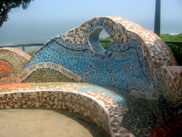 Miraflores, parque de los enamorados:
                        Mosaico con frase 05