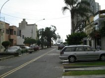 Miraflores, Ca. Roma, vista al direcci�n
                        del mar