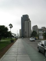 Miraflores, Malec�n Cisneros, vista al norte