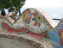 Miraflores, parque de los enamorados,
                        mosaico con frase 02