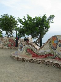 Miraflores, parque de los enamorados,
                        mosaico con frase 03