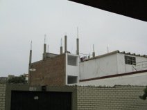 Miraflores, Fanning, casa no terminada
