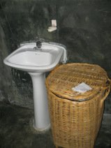 Miraflores, Jir�n Porta, Luthor's House,
                      lavabo limpio