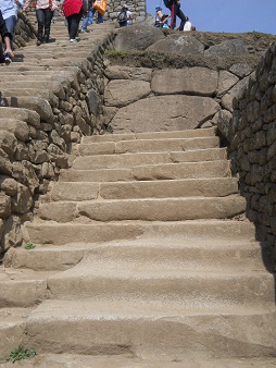 Un pedazo de la escalera en un trozo