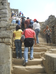 Subiendo un pasaje pasando escaleras en 1
                    trozo