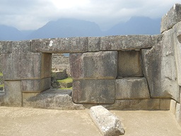 Templo de 3 ventanas: ventana con nicho