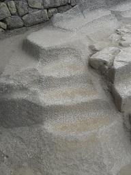 Machu Picchu, der Aufstieg zum Sonnentor: Treppen aus einem St�ck 2