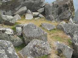 Der grosse Steinbruch von Machu Picchu: Steine mit flachen Schnittfl�chen