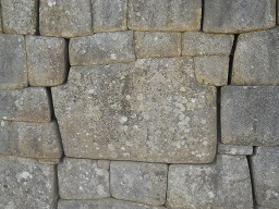 Machu Picchu, grosse Seitenmauer, Nahaufnahmen 10