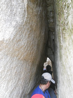 Machu Picchu: Gef�ngnis in Form eines Adlers, der Eingang 01