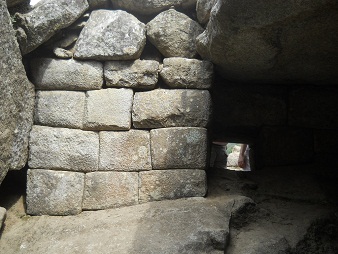 Machu Picchu: Innenmauer des Adler-Gef�ngnisses 02