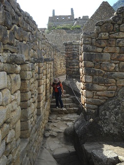 Machu Picchu, Adlergef�ngnis, G�nge