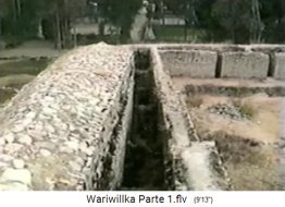 Ruine der
                      Zitadelle Wariwillka 11, Mauern mit Korridor und
                      Hofplatz