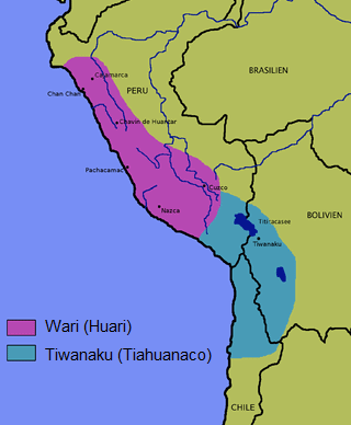 Karte von
                                Peru mit dem Wari-Reich und dem
                                Tiahuanaco-Reich