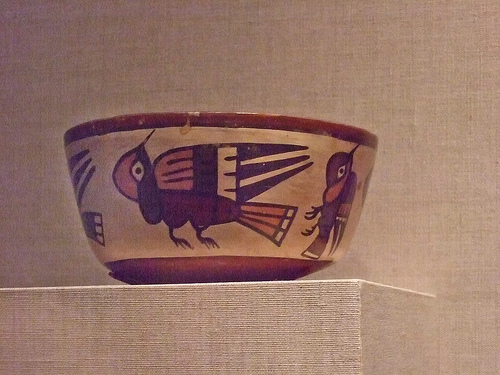 Kolibri auf einem
                          Nasca-Keramikgef�ss