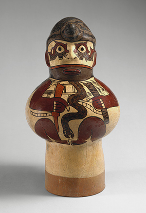 König mit Killerwalen als Augen und
einer grossen Schlange, Nasca-Keramik König mit Killerwalen als Augen
und einer grossen Schlange, Nasca-Keramik