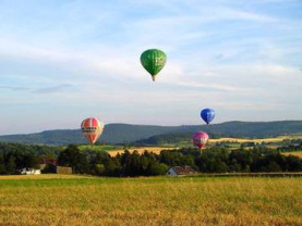 Es w�re angenehmer,
                      mit einem Heissluftballon �ber die Linien von
                      Nasca oder Palpa zu fliegen, in Europa ist das
                      normal
