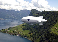 Oder es w�re noch
                      angenehmer, in einem Zeppelin �ber die Linien von
                      Nasca, Ingenio und Palpa zu fliegen. Eine
                      schweizer Firma hatte das schon mal.