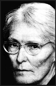 Maria Reiche,
Portrait ca. 1980er Jahre Maria Reiche,
Portrait ca. 1980er Jahre