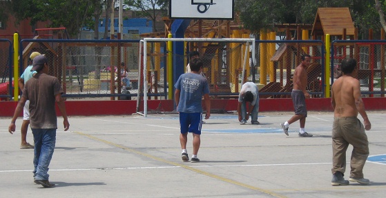 Parque San Estéban 29-12-2010,
futbolistas salvajes 02, primer plano Parque San Estéban 29-12-2010,
futbolistas salvajes 02, primer plano