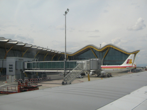 Abflug, Sicht auf ein Flugzeug der Iberia