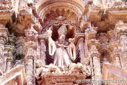 Lima, iglesia barroco colonial San
                            Agust�n, vista del interior