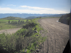 Unser Feldweg, eine Kurve ohne Sicht