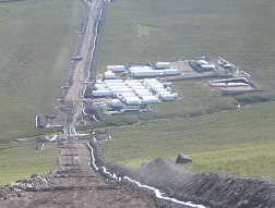 Eine Farm in der Graslandschaft (03),
                        Nahaufnahme