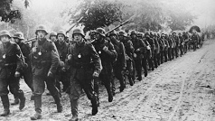 Weltkriegsoldaten
                                        1939 [60]; ohne Kartoffeln gibt
                                        es keine Massenheere...