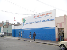 Terminal der Busfirma
Caracol an der Avenida Chavez 1644 in Breña in
Lima, Nahaufnahme Terminal der Busfirma Caracol an der
Avenida Chavez 1644 in Breña in Lima,
Nahaufnahme