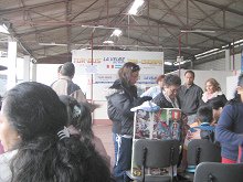 Terminal de la
empresa Caracol, alguien tiene una caja con
Lego Terminal de la empresa Caracol, alguien
tiene una caja con Lego