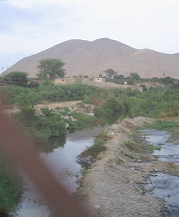 Panamericana, Region Trujillo, Flussbr�cke �ber den
            Moche-Fluss (R�o Moche)