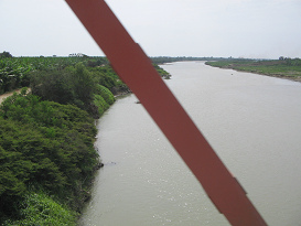 Traves�a del R�o Tumbes cerca de Tumbes
                          (02)