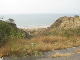 Bah�a de playa entre Tumbes y Zorritos
                          (03)