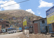 La Oroya, H�user am Berg