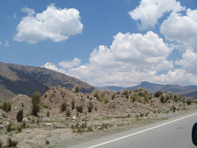 Anstieg der Strasse mit Panorama