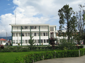 Park, Sicht auf das Gemeindehaus